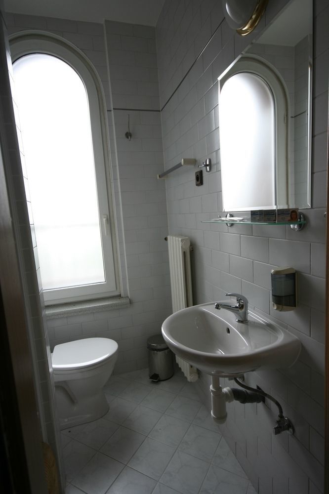 Hotel Otar Prága Kültér fotó